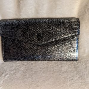 Vera Wang wallet